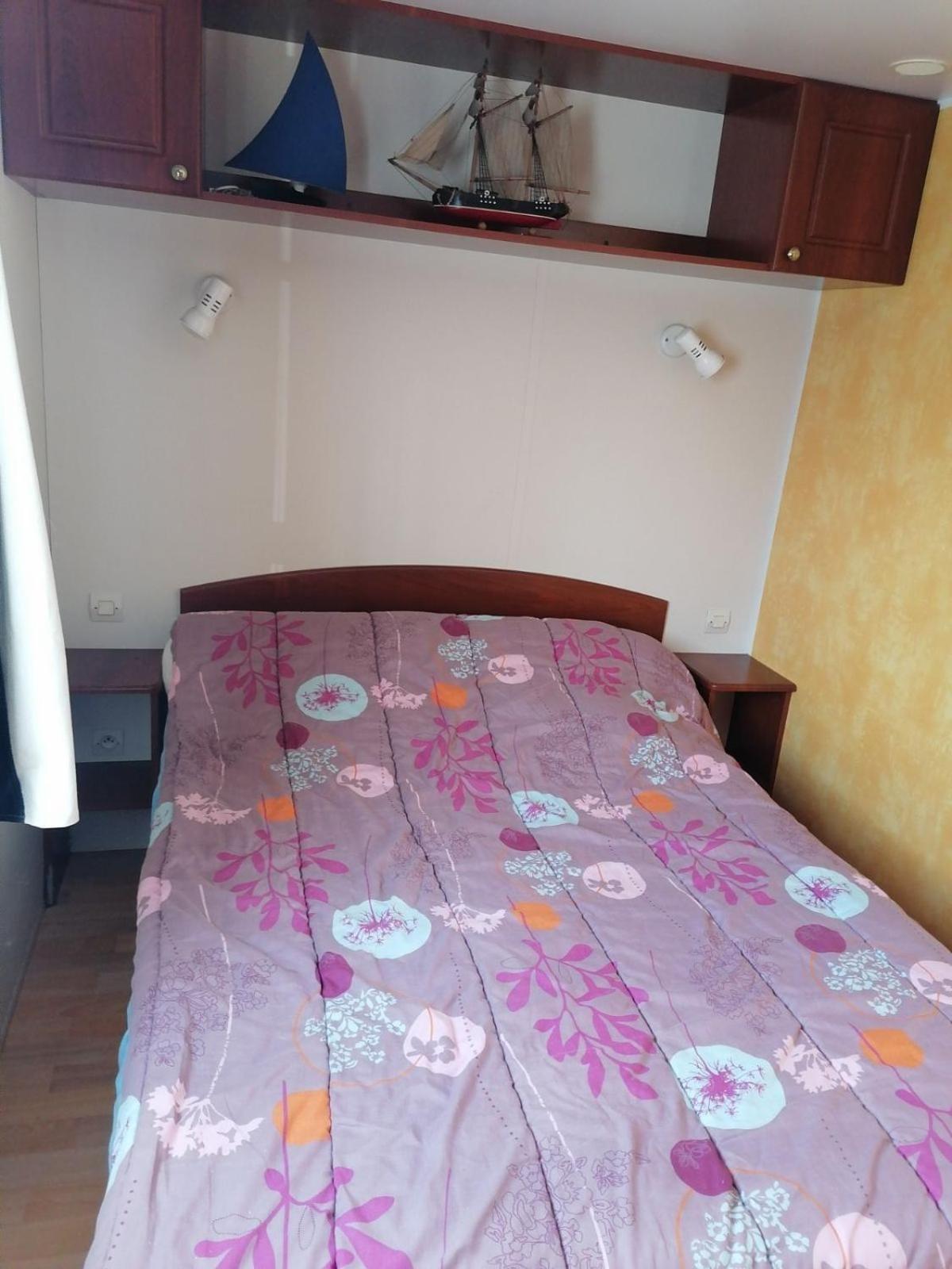 Mobil-Home Dans Camping Municipal Kermaria-Sulard Экстерьер фото